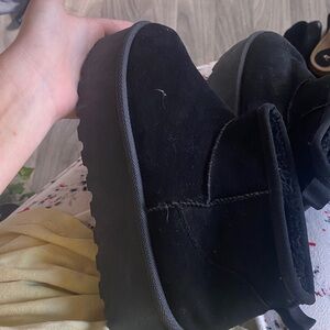 Mudding cherry/ black boots